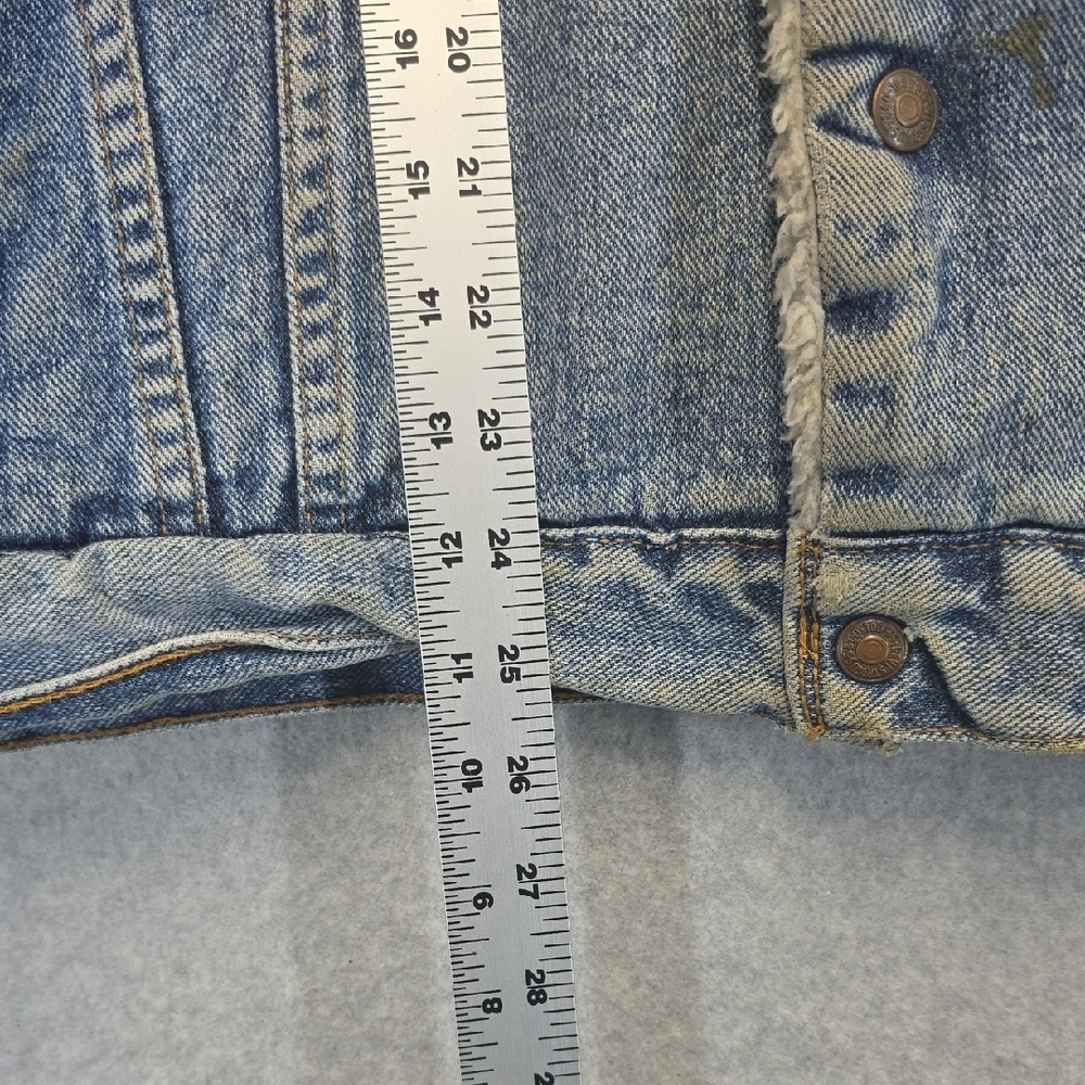 Vintage Levi’s Sherpa Lined Denim Trucker Jacket Made in USA Size L - Picture 16 of 16